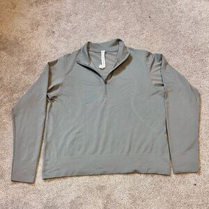 *SOLD*Lululemon Swiftly Relaxed Half Zip